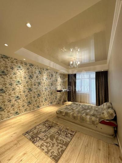 Продаю 3-комнатную квартиру, 108кв. м., этаж - 5/14, Джал мкр.