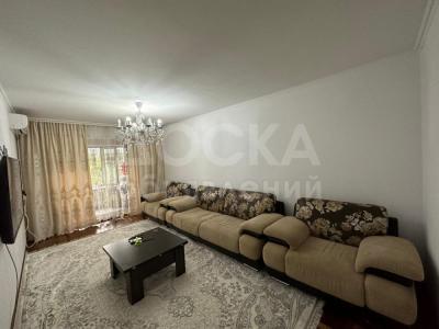 Продаю 2-комнатную квартиру, 44кв. м., этаж - 4/5, 1000 мелочей .