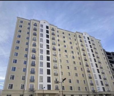 Продаю 1-комнатную квартиру, 45кв. м., этаж - 11/13, Асанбай.