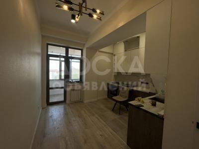 Продаю 2-комнатную квартиру, 75кв. м., этаж - 12/12, Золотой квадрат .