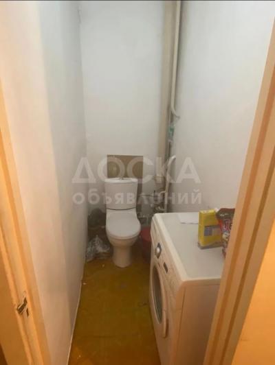 Продаю 1-комнатную квартиру, 40кв. м., этаж - 16/16, Асанбай.