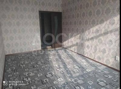 Продаю 1-комнатную квартиру, 48кв. м., этаж - 2/10, Пишпек.