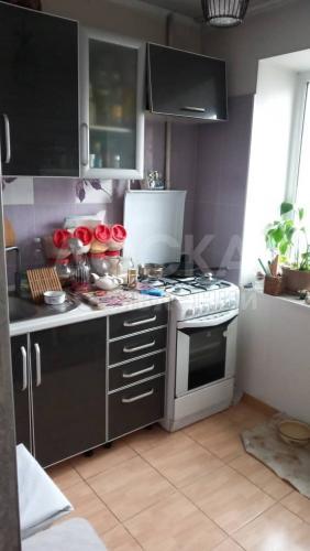 Продаю 1-комнатную квартиру, 29,8кв. м., этаж - 2/4, ул. Джунусалиева пересекает Ахумбаева.