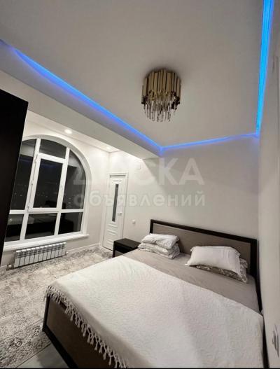 Продаю 2-комнатную квартиру, 67кв. м., этаж - 12/12, Тихий центр.