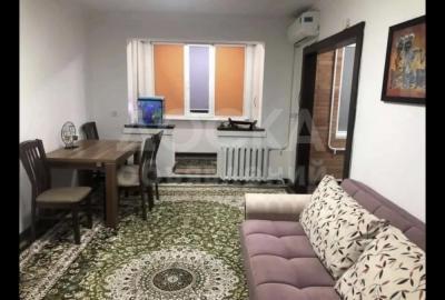 Продаю 3-комнатную квартиру, 58кв. м., этаж - 2/5, Боконбаева/Калык акиева.