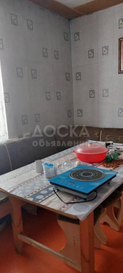 Продаю дом 4-ком. 100кв. м., этаж-1, 4-сот., стена кирпич, Аламедин рынок.