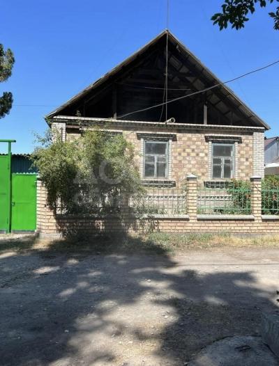 Продаю дом 5-ком. 175кв. м., этаж-1, 7-сот., стена кирпич, с.Маевка.