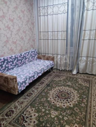 Продаю 2-комнатную квартиру, 50кв. м., этаж - 1/5, Аламедин-1.