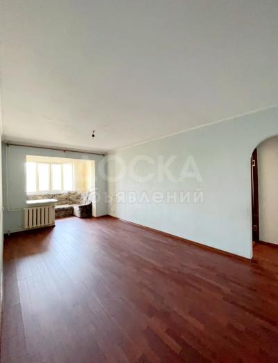 Продаю 3-комнатную квартиру, 58кв. м., этаж - 3/4, 5 м-р, ближе к Саякбая Каралаева..