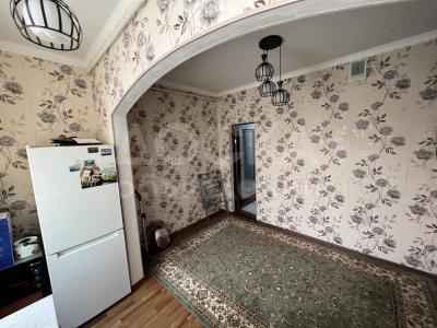 Продаю 1-комнатную квартиру, 45кв. м., этаж - 1/9, 7-Апреля 2/13.