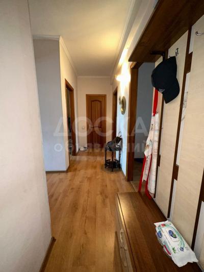 Продаю 3-комнатную квартиру, 70кв. м., этаж - 4/5, БИШКЕК ПАРК.