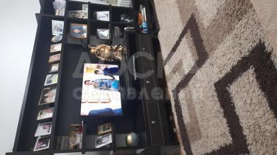 Продаю 2-комнатную квартиру, 61кв. м., этаж - 2/9, 12мкр.