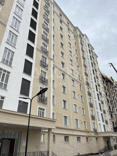 Продаю 1-комнатную квартиру, 38кв. м., этаж - 7/12, арт сити асанбай.