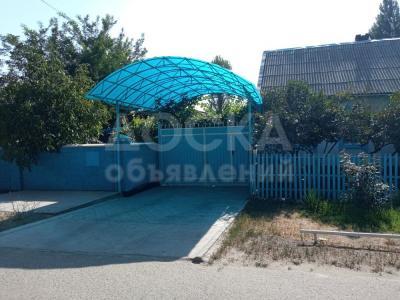 Продаю дом 4-ком. 60кв. м., этаж-1, 15-сот., стена саман, с.Дмитриевка, ул.Фрунзе,8.