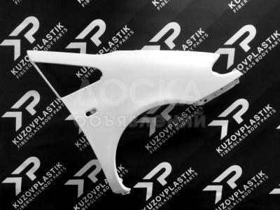 Крыло на Volkswagen Sharan из стеклопластика.