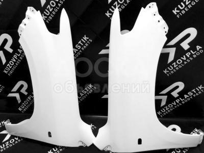 Крыло на Тойота Land Cruiser 200 из стеклопластика.