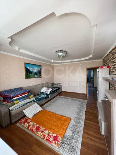 Продаю 3-комнатную квартиру, 87кв. м., этаж - 10/10, бакаева 132.