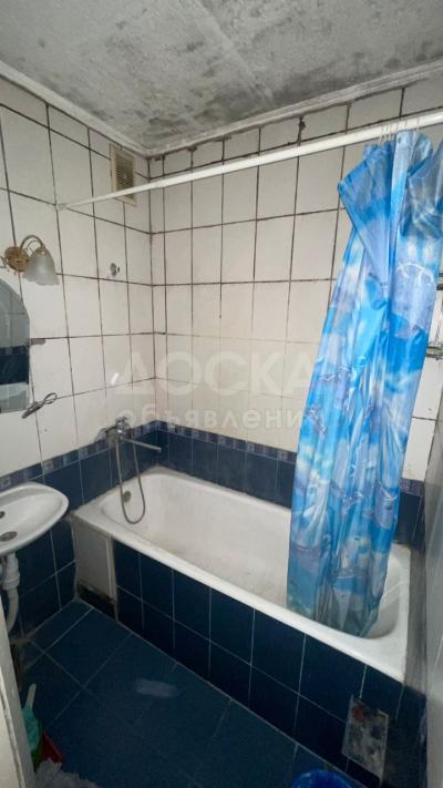 Продаю 3-комнатную квартиру, 70кв. м., этаж - 5/5, уметалиева/токтогула.