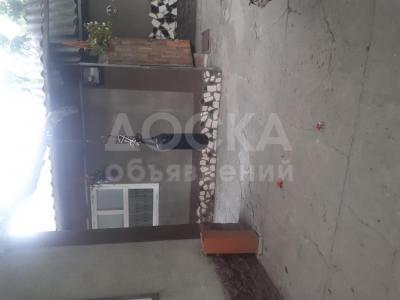 Продаю дом 4-ком. 85кв. м., этаж-1, 7.8-сот., стена пеноблок, Аламед.район с Восток  ул60лет Киргизии .