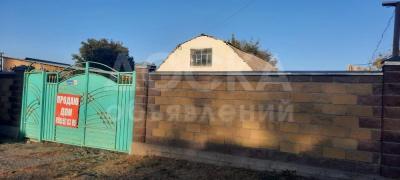 Продаю дом 4-ком. 200кв. м., этаж-1, 23-сот., стена кирпич, с. Новониколаевка, ул. Западная, 41.