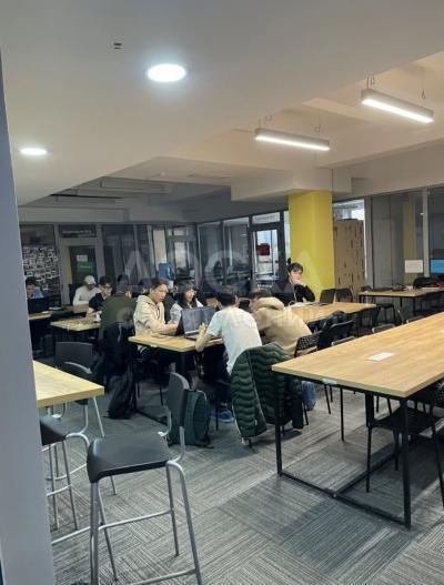 Продаю 2-комнатную квартиру, 65кв. м., этаж - 4/5, Сухомолина 28.