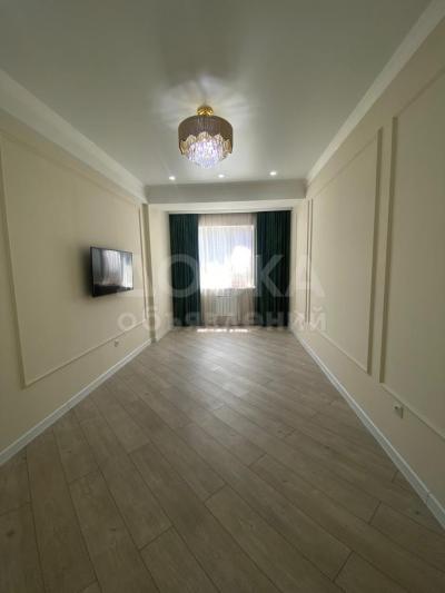 Продаю 1-комнатную квартиру, 42кв. м., этаж - 2/12, Филармония .