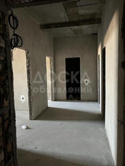 Продаю 2-комнатную квартиру, 67кв. м., этаж - 2/10, Ж/м Кара-Жыгач.