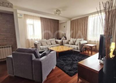 Продаю 3-комнатную квартиру, 147кв. м., этаж - 9/10, Филармония.