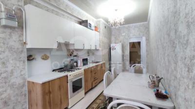 Продаю 1-комнатную квартиру, 47кв. м., этаж - 3/13, мкр.Ниж Джал ул. Поваринская№ 36.