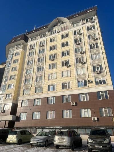 Продаю 2-комнатную квартиру, 65кв. м., этаж - 3/10, Магистраль/Пр Мира.