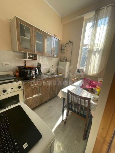 Продаю 1-комнатную квартиру, 21кв. м., этаж - 2/2, Чуй/Алматинка.