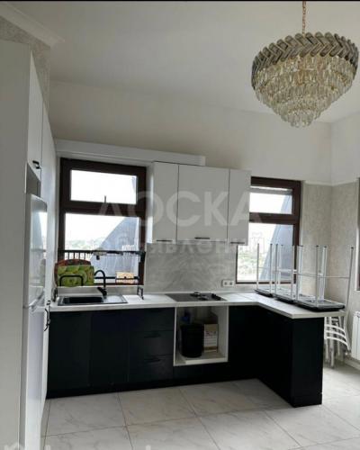 Продаю 1-комнатную квартиру, 43кв. м., этаж - 13/16, 1000 мелочей .