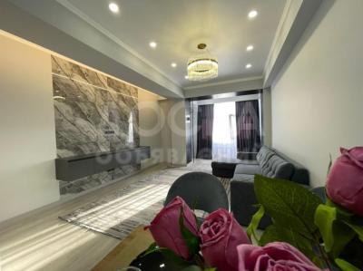 Продаю 2-комнатную квартиру, 79кв. м., этаж - 9/14, Юг-2.