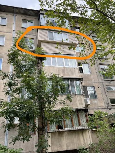 Продаю 3-комнатную квартиру, 62кв. м., этаж - 4/5, Суйумбаева(Карпинка)-Огонбаева 144.