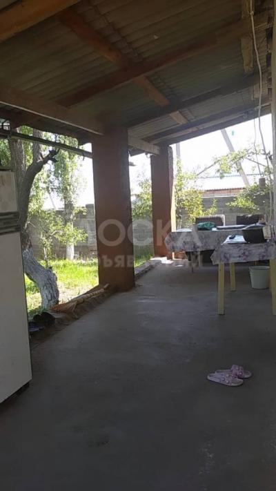 Продаю дом 4-ком. 80кв. м., этаж-1, 10-сот., стена кирпич, С. Бир-булак, ул Капкараева 2.