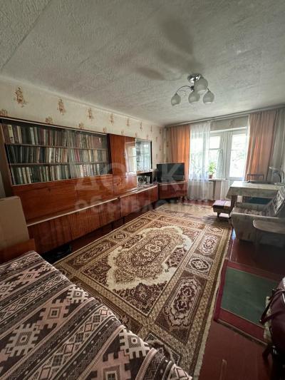 Продаю 2-комнатную квартиру, 45,3кв. м., этаж - 3/3, пр.Чуй - Разина.