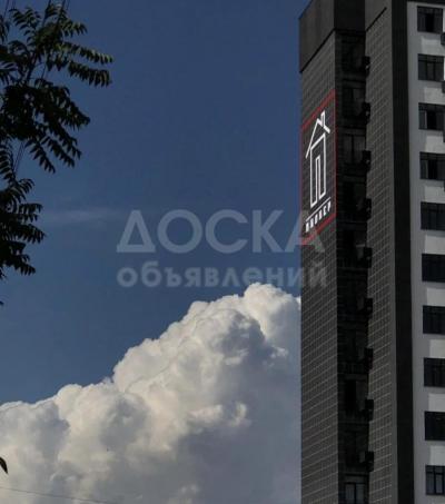 Продаю 1-комнатную квартиру, 54кв. м., этаж - 3/14, юг-2.