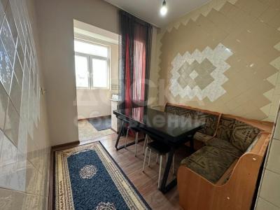 Продаю 3-комнатную квартиру, 63кв. м., этаж - 9/9, 5 мкр.