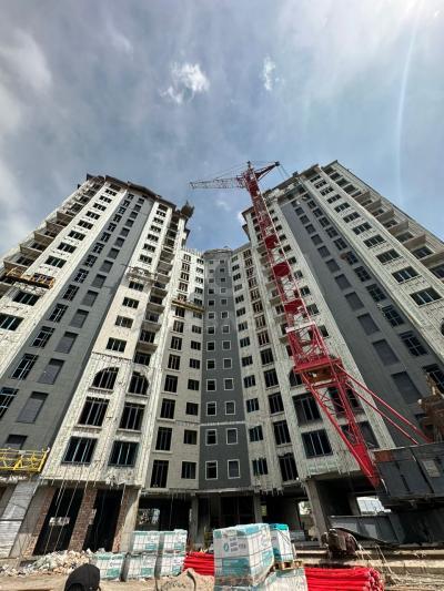 Продаю 4-комнатную квартиру, 154кв. м., этаж - 14/16, Асанбай.