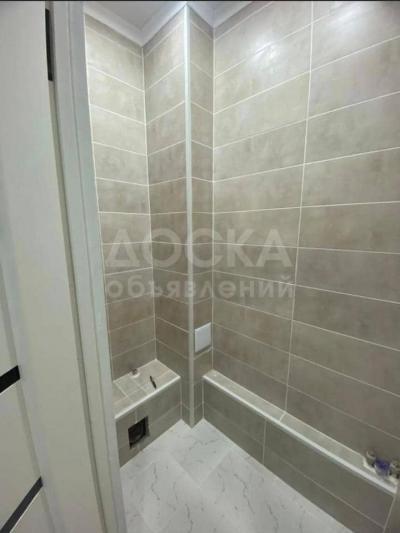 Продаю 2-комнатную квартиру, 48кв. м., этаж - 1/9, восток 5.