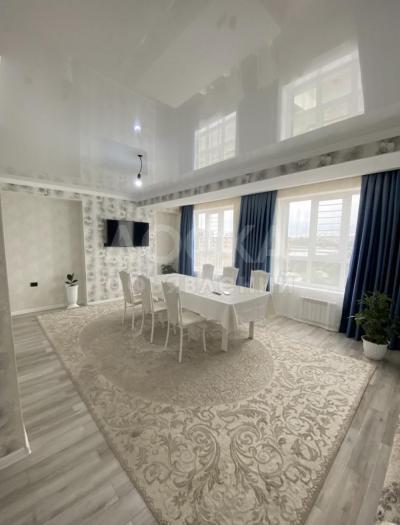 Продаю 3-комнатную квартиру, 93кв. м., этаж - 9/10, Тунгуч .