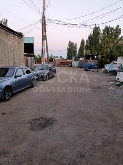 Продаю дом 4-ком. 4кв. м., этаж-1, 4-сот., стена кирпич, Напротив рынка кудайберген.