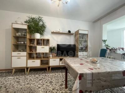 Продаю 3-комнатную квартиру, 58кв. м., этаж - 3/4, 9 мкр.