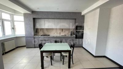 Продаю 3-комнатную квартиру, 98кв. м., этаж - 7/10, Чынгыза Айтматова/ Масалиева.