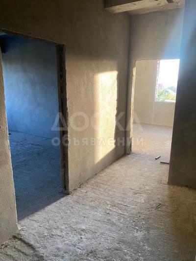 Продаю 2-комнатную квартиру, 74кв. м., этаж - 2/13, Политех .