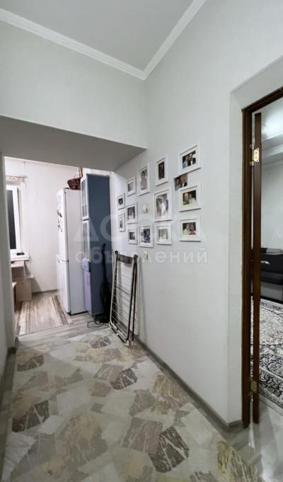 Продаю 1-комнатную квартиру, 35кв. м., этаж - 9/9, 9 мкр.