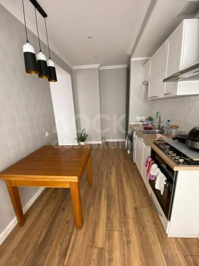 Продаю 1-комнатную квартиру, 49кв. м., этаж - 8/12, 5.