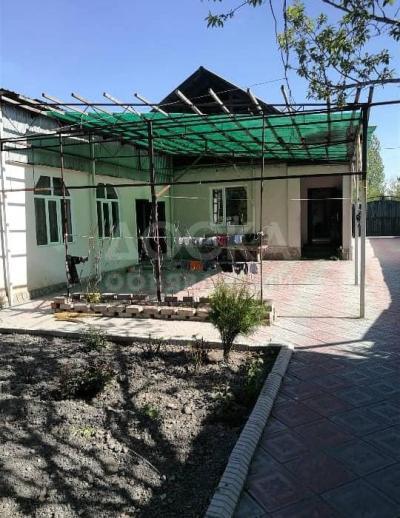 Продаю дом 5-ком. 100кв. м., этаж-1, 11-сот., стена кирпич, Ново-Покровка.