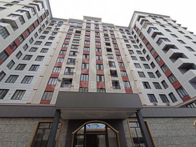 Продаю 4-комнатную квартиру, 124кв. м., этаж - 13/13, 12 микрорайон.