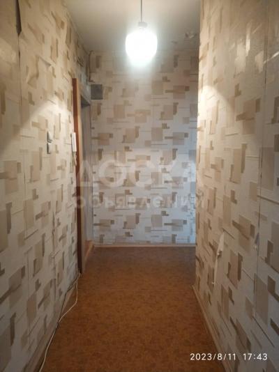 Продаю 1-комнатную квартиру, 35кв. м., этаж - 9/9, юг-2.